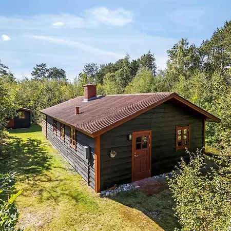 Holiday home Sofia - 500m From The Sea In Ne Jutland By Interhome